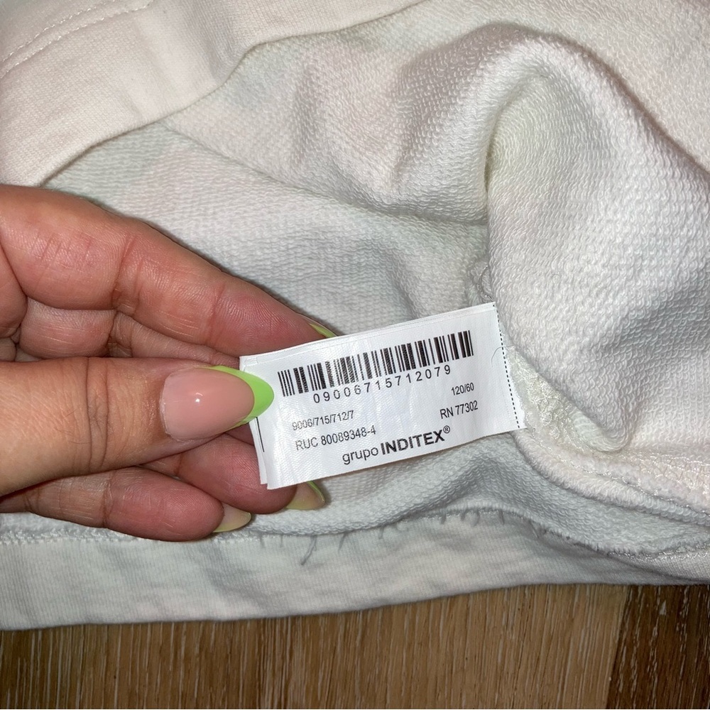 Zara Kids NY Manhattan Graphic Sweatshirt Size 7 Casual, Everyday - Picture 13 of 13